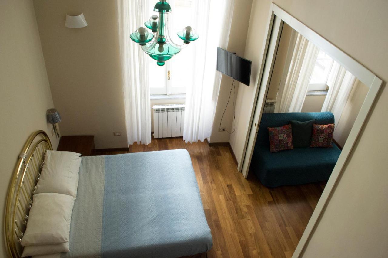 Le Stanze Di Dolly Bed & Breakfast Napoli Bagian luar foto
